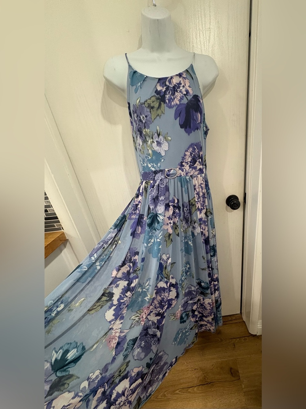 Garden party/wedding guest summer Blue Floral Maxi Dress with Spaghetti Straps